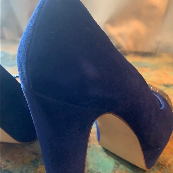 Strassed Heels - Picture 10 of 11